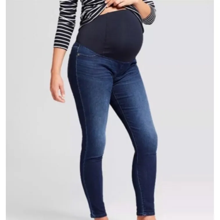 Blanqi Maternity Jeans Review | Elisabeth McKnight