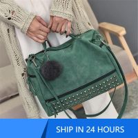 [Baozhihui]กระเป๋าสะพายสตรี Vintage Nubuck Leather Ladies Handbag Rivet Large Bags Hair Ball Messenger Top Handle Bag Dropshipping 30 121