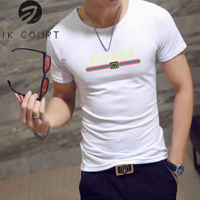 เสื้อยืดแขนสั้น JK Court เวอร์ชันเกาหลีฤดูร้อนผู้ชายเสื้อยืดแขนสามส่วนพิมพ์ลายคอกลมเสื้อยืดสีขาวเสื้อคลุมเทรนด์เข้ารูปพอดี