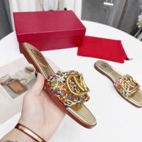 2023 New valentinoˉ Fashionable gold buckle flat shoes with V-buckle, one line drag and weave slippers for womens summer wear