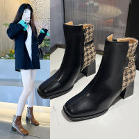 Sepatu BOOT Pendek ส้นหยาบหัวสี่เหลี่ยมของผู้หญิงสำหรับฤดูหนาว Caohuatang32023รองเท้าส้นสูงแบบมีซิปบล็อกสีสไตล์อังกฤษ Bootscaohuatang3สำหรับผู้หญิงแฟชั่น