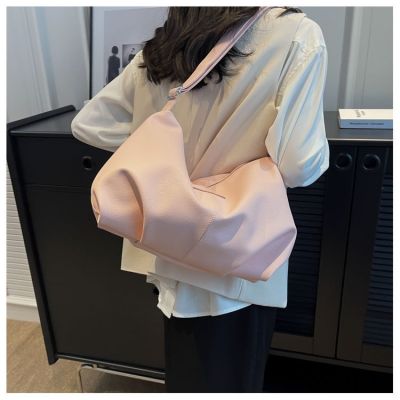 MLBˉ Official NY Students in class large-capacity bag female new trend spring and summer Korean version of the tote bag commuting all-match Messenger bag