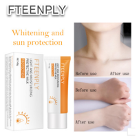 พร้อมส่ง ครีมกันแดดFTEENPLY มิลค์ป้องกันครีมกันแดดผลิตภัณฑ์ดูแลผิว ไม่กลัวแสงแดดในฤดูร้อน Reheshimg tormula มีน้ำหนักเบาและหมวก texure ธรรมชาติสามารถดูดซึมได้อย่างรวดเร็วทางผิวหนังโดยไม่ต้องปิดกั้นเหมาะสำหรับทุกสภาพผิว  1. Propylene Glycol เพิ่มความสามารถ