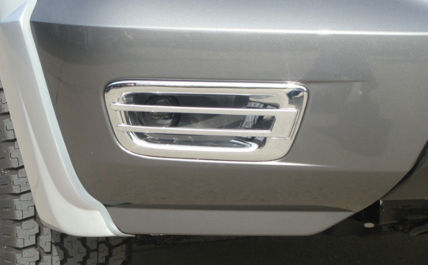 ครอบไฟตัดหมอก-โครเมียม-chevrolet-colorado-ปี-2012-2013-2014-2015-งาน-a-ครอบไฟสปอร์ตไลท์-ครอบสปอร์ตไลท์-โคโรลาโด