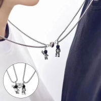 Kalung Baja Tahan Karat แม่เหล็กคู่จิ๊กซอว์นักบินอวกาศและสร้อยคอจี้ตัวอักษรสำหรับผู้หญิงผู้ชายของขวัญเครื่องประดับวันวาเลนไทน์