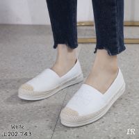 L202-743 รองเท้า slip on หนัง PU พื้นหนา 2 เซน