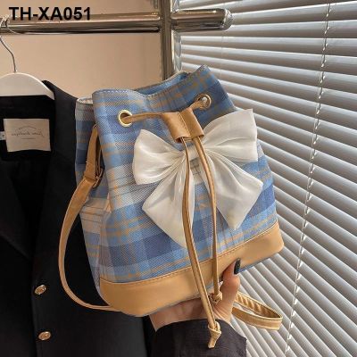 Small design female ins2022 bow bucket bag hot style students inclined shoulder