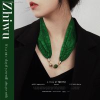 Light sense of luxury senior magnet buckle chain necklace scarf female chun xia clavicle joker tie-in shirt blackish green