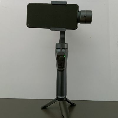 [COD]F6 โคลงสามแกนตามด้วย PTZ เซลฟี่กลางแจ้งกล้องถ่ายทอดสดมัลติฟังก์ชั่นสำหรับการถ่ายภาพแบบใช้มือถือ PTZ บาลานเซอร์
