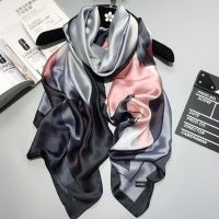 《Miki Xinyuan》 RUNMEIFA 2020 LuxuryNewWomen ผ้าพันคอไหม BeachShawls AndFemale Foulard จัดส่งฟรี