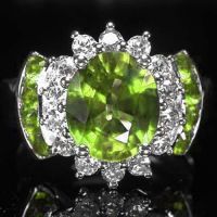 แหวนเงินแท้ 925 พลอยเพอริดอท  Peridot  น้ำหนัก  2.96  กะรัต  สวยไฟดีค่ะ