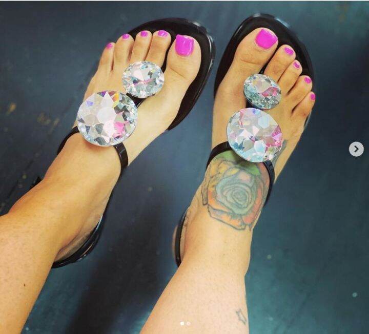 transparent-women-sandals