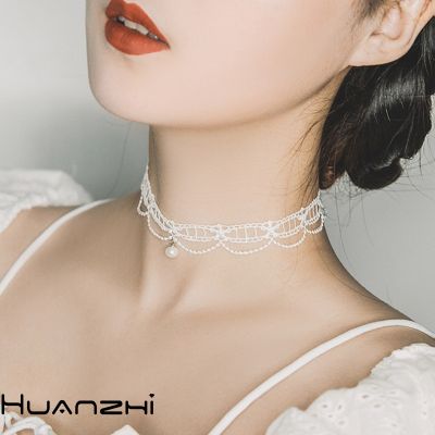 [MM75] HUANZHI 2020หวานใหม่หยักดอกไม้ลูกไม้สีขาวมุกเทียมจี้กระดูกไหปลาร้าโซ่เค้นคอสร้อยคอสำหรับผู้หญิงเครื่องประดับจัดงานแต่งงาน