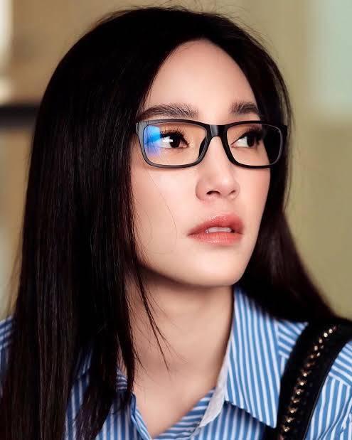 glasses-แว่นกรองแสง-ทรงเหลี่ยม-แคบ-สีดำน้ำเงิน-สวยหรูมาก-แถมฟรีซองใส่แว่น-ผ้าเช็ดเลนส์-ถูกจริง-แว่นตากรองแสงได้จริง-กรองแสงคอม