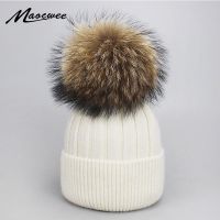 【KFAS Clothing Store】 สาวผู้หญิงฤดูหนาวหมวกขนสัตว์หมวกจริง Raccoon Fur Pom Pom เด็กถักหมวก Core เส้นด้ายอบอุ่นสบายๆ Skullies Beanies กระดูก