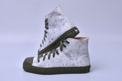 Phanmaba Sneakers รองเท้าผ้าใบหุ้มข้อพันธุ์หมาบ้า รุ่นใบไม้รื่นรมย์สีขาว