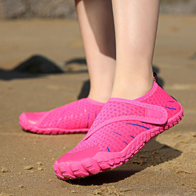 รองเท้าผ้าใบลุยน้ำรองเท้าชายหาดแบบระบายอากาศแห้งเร็วสำหรับเด็ก,รองเท้าใส่ลุยน้ำกันลื่นยืดหยุ่นสำหรับเดินป่าขนาด29-38