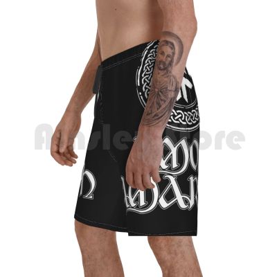 ชุดว่ายน้ำกางเกงชายเดินชายหาด, กางเกงชายหาดบุรุษกางเกงขาสั้นชายหาดสีขาวโลโก้ชื่อวงดนตรี Amon Amarth ชื่อวงดนตรี Amon Amarth กลุ่มดนตรีสีขาวพังค์โลหะ