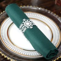 50pcs New Christmas White Snowflake Napkin Rings Paper Napkin Ring Cloth Napkin Buckle Wedding Table Decoration Accessories