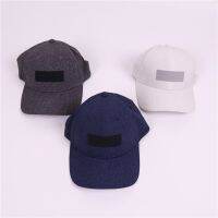 ✇๑ หมวกกอล์ฟน้ำหนักเบาโพลีเอสเตอร์เดี่ยวส่งออก 1 ใบพร้อมเส้นรอบวงศีรษะคงที่