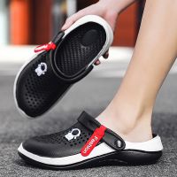 Brand Men Sandals Lightweight EVA Hole Casual Shoes Man Clogs Lovers Home Garden 2023 Outdoor Summer Beach Flat Mens Slippers House Slippers