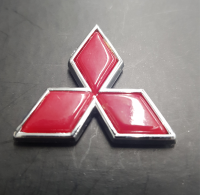 Logo Mitsubishi ขอบแดง ขนาด 6 cm พร้อมกาวติด