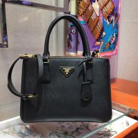 Medium Prada Galleria Saffiano leather bag Top-Handle Bag