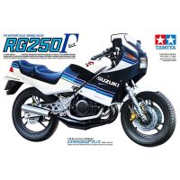 รถ TAMIYA ประกอบแล้วรุ่น1/12 SUZUKI SUZUKI RG250 M/s รถจักรยานยนต์14024