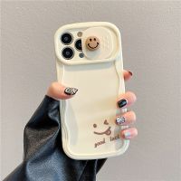 3D เคสโทรศัพท์รูปการ์ตูนป้องกันกล้องรูปยิ้มน่ารักสำหรับ iPhone 13 11 12 14 Pro Max แฟชั่นเคสฝาหลังแบบนิ่มสุดน่ารักกันกระแทก