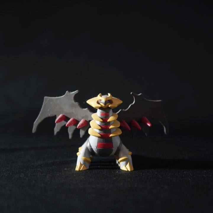 มือ-2-โมเดล-takara-tomy-pokemon-giratina