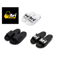 รองเท้าแตะแบบสวม แต่งด้วยโลโก้ Ari ARI SLIDE SANDALS