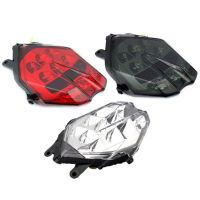 สัญญาณไฟเลี้ยวไฟท้าย LED แบบบูรณาการสำหรับ Daytona 675 R ความเร็วสามเท่าอุปกรณ์เสริมด้านหลังรถจักรยานยนต์ไฟท้าย