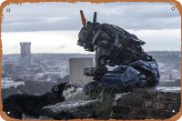 Chappie Sci Fi หุ่นยนต์แอคชั่นเขย่าขวัญหุ่นยนต์แอ็คชั่น1Chappie ป้ายโลหะโปสเตอร์ภาพยนตร์ย้อนยุคมีความสุขป้ายเรโทรดูบ้านถ้ำบาร์คลับป้ายดีบุกโลหะของตกแต่งผนังครัว12X8นิ้ว