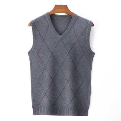 Autumn New Men V Neck Argyle Sweater Vest Business Fashion Casual Knitted Sleeveless Vest top Male Brand Clothes