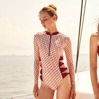 [Coralist Swimwear] Free Gifts Wrapping  ชุดว่ายน้ำแขนยาวรุ่น Mars สี  Little mars/Wine (CREX260)