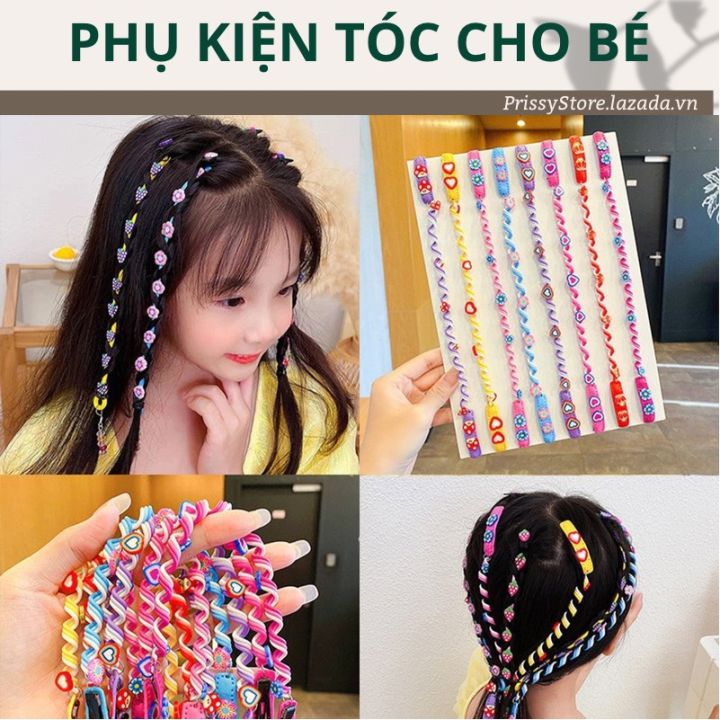 Phụ kiện tóc xoăn cho bé gái: Sự kết hợp hoàn hảo giữa kiểu tóc xoăn và phụ kiện tinh tế giúp bé của bạn trở nên thật nổi bật và đáng yêu. Với những mẫu phụ kiện tóc xoăn đa dạng, bé sẽ có cơ hội thể hiện phong cách cá nhân và giúp mái tóc trở nên thêm xinh đẹp.