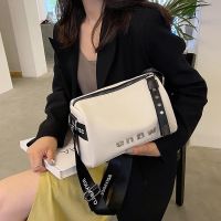 COD DSFERTEREERRE Bag female 2021 net celebrity new trendy fashion simple wild shoulder bag niche包包女2021网红新款潮时尚简约百搭单肩包小众洋气斜挎包女