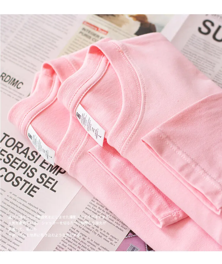 Áo phông dài tay màu hồng phấn là một xu hướng thời trang đang được yêu thích nhất hiện nay. Với chất liệu cotton cao cấp và kiểu dáng thời trang, áo phông này sẽ giúp bạn tạo nên một phong cách độc đáo và trẻ trung. Hãy để chúng tôi giúp bạn thể hiện phong cách của riêng mình.