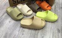 เท้าแตะเพื่อสุขภาพ Yee Zy SLIDE นุ่ม เบามาก ใส่สบาย ขายพร้อมกล่อง Jeans4U