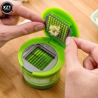 Household 1PC Stainless Steel Garlic Presses Manual Garlic Mincer Garlic Tools Kitchen supplies Gadgets Curve presses Fruit Tool Graters  Peelers Slic