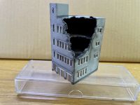 N Scale TomyTec Damaged Building dimensions L5W6H11  N Scale TomyTec ขนาดอาคารที่เสียหาย L5W6H11