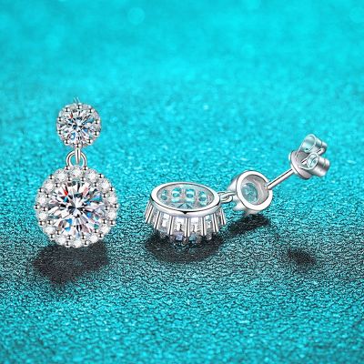 Smyoue 2.6CT D Color Moissanite Stud Earrings for Women Sparkling Simulated Diamond Wedding Ear Studs 100% S925 Sterling Silver