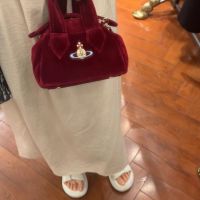 ?[100  Original] ? The same style as the Queen Mothers red retro bowling bag for women 2023 new high-end versatile shoulder crossbody bag