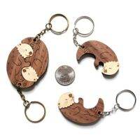 【DT】 hot  2PCS Wooden-Keychain Otters Shape Pendant Keying Personalized Matching Cute Cartoon Puzzle Keychain Key-Tag for Backpack Luggage