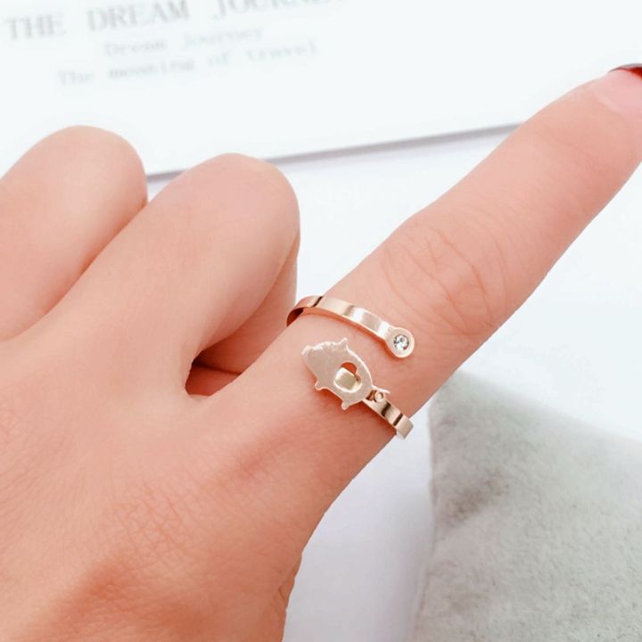 hot-แหวนลูกหมูเหล็กไทเทเนียมขายร้อน-tiktok-การ์ตูนน่ารักเพชรเปิดเทรนด์แหวนเครื่องประดับมือโรงงานขายตรง