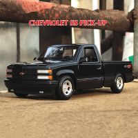 Maisto โมเดลรถโลหะผสมปิ๊กอัพ Chevrolet Chevrolet 454 SS 1:24หล่อจากโลหะของสะสมการจำลองโมเดลรถยนต์ออฟโรดชุดของเล่นเด็กของขวัญ