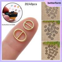 BETTERFORM 20/40pcs ใหม่ล่าสุด Mini Ultra-small ของเล่นยัดไส้ ปุ่มเข็มขัด หัวเข็มขัดตุ๊กตา DIY หัวเข็มขัดไตรไกลด์ อุปกรณ์เสริมกระเป๋าตุ๊กตา