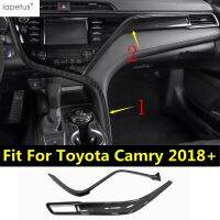 แดชบอร์ดแผงควบคุมกลางแถบตกแต่งแผ่นปิดสำหรับ Toyota Camry 2018-2023สีแดงคาร์บอนไฟเบอร์อุปกรณ์ตกแต่งภายใน