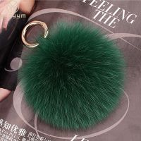 2023 Luxury 13cm Fluffy Real Fur Poms Pompom Keychain Car Chain Metal Pendant