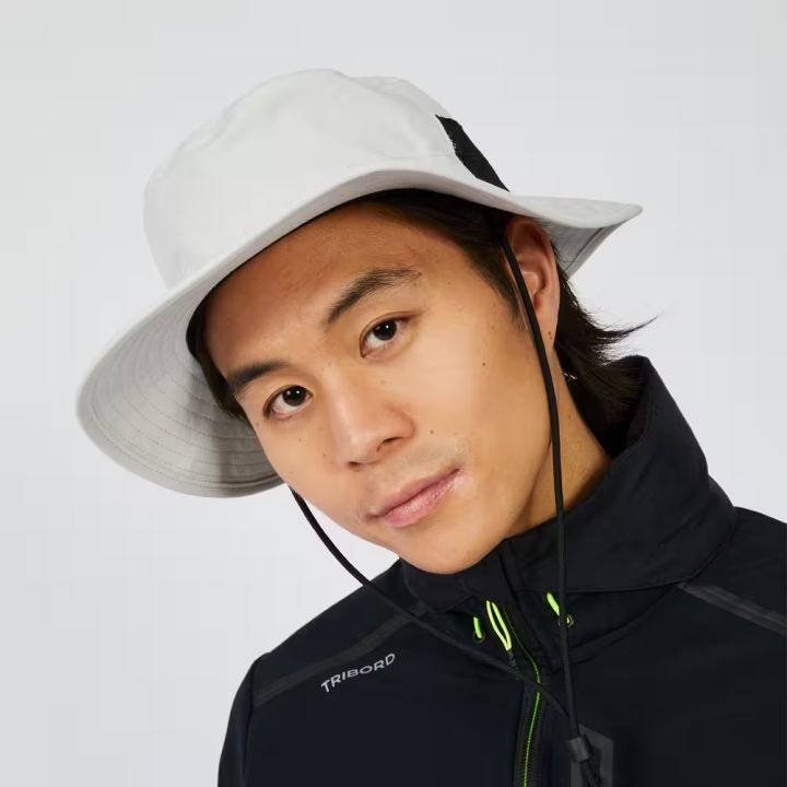 หมวกปีกกว้าง-หมวกกันแดดปีกกว้าง-หมวกกันแดด-หมวกล่องเรือ-tribord-adults-sailing-boat-hat-500-white